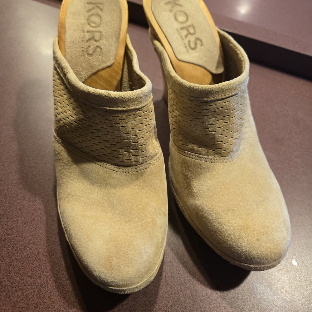 Michael Kors Beige Suede Mules